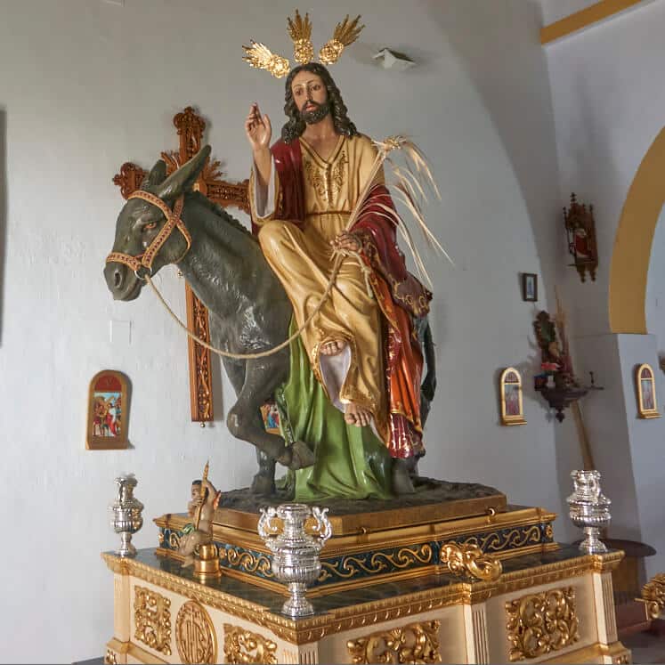 Statue of Christ in the ermita in Cómpeta