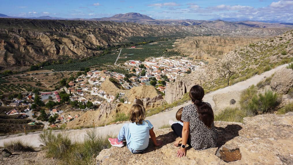 Girls looking down on Gorafe