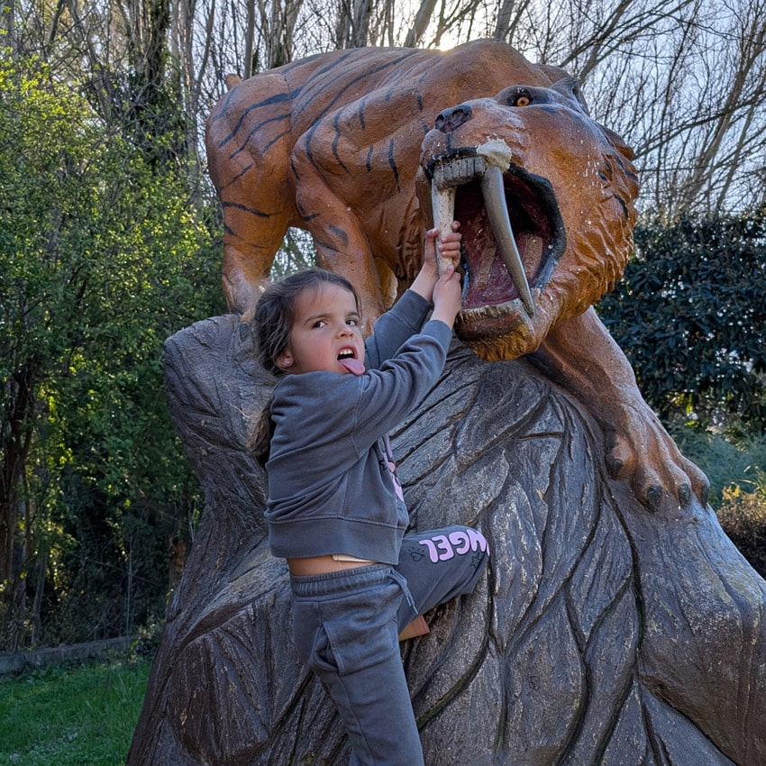The Sabre-Toothed Tiger Trail (Tigre Dientes de Sable)